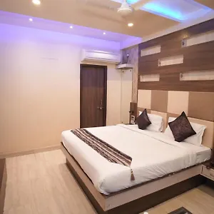 Hotel Rajkamal Near Railway Station